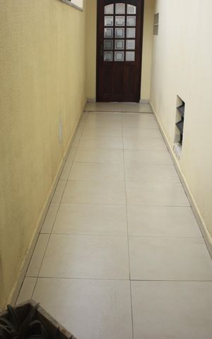 Casa de condomínio à venda com 100m², 3 quartos e 2 vagasCorredor/Quintal
