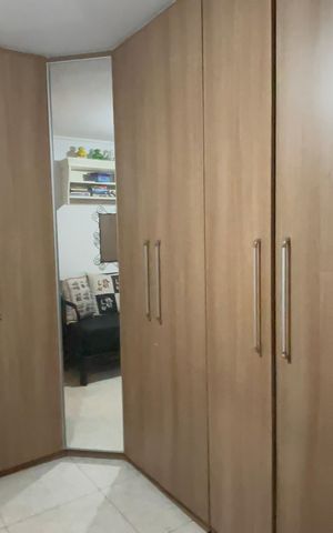 Casa de condomínio à venda com 360m², 4 quartos e 4 vagas Casa de condomínio à venda com 360m², 4 quartos e 4 vagasQuarto 3