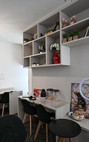 Apartamento à venda com 44m², 1 quarto e sem vagaSala