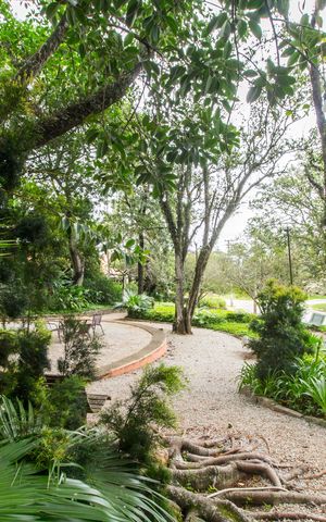Casa de condomínio à venda com 780m², 4 quartos e 9 vagas Casa de condomínio à venda com 780m², 4 quartos e 9 vagasÁrea comum