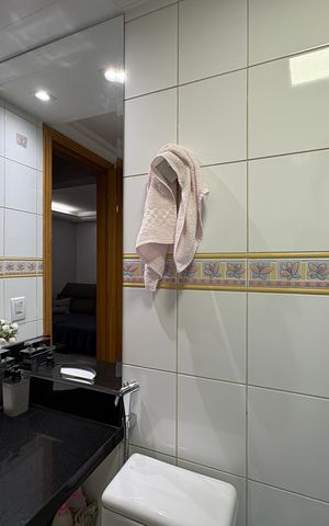 Apartamento à venda com 77m², 3 quartos e 2 vagas Apartamento à venda com 77m², 3 quartos e 2 vagasBanheiro
