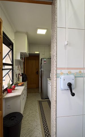Apartamento à venda com 77m², 3 quartos e 2 vagas Apartamento à venda com 77m², 3 quartos e 2 vagasÁrea de Serviço