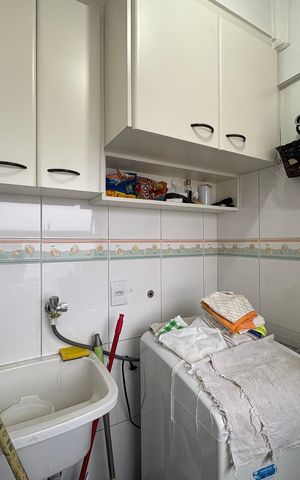 Apartamento à venda com 77m², 3 quartos e 2 vagas Apartamento à venda com 77m², 3 quartos e 2 vagasÁrea de Serviço