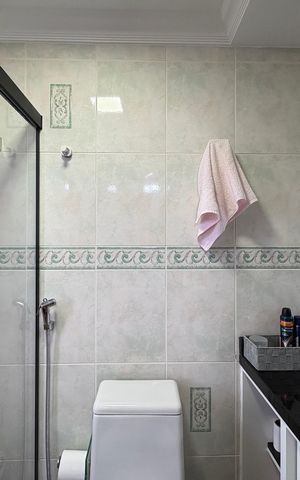 Apartamento à venda com 77m², 3 quartos e 2 vagas Apartamento à venda com 77m², 3 quartos e 2 vagasBanheiro da Suíte