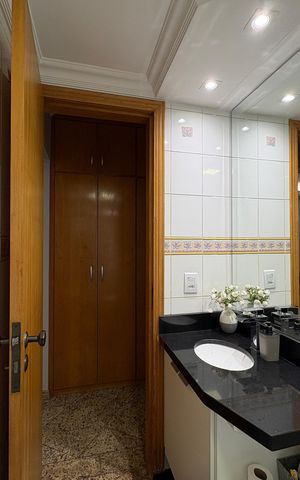 Apartamento à venda com 77m², 3 quartos e 2 vagas Apartamento à venda com 77m², 3 quartos e 2 vagasBanheiro