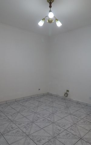 Casa à venda com 135m², 3 quartos e 2 vagasSala