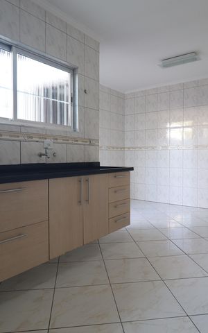 Casa à venda com 135m², 3 quartos e 2 vagasCozinha