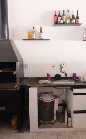 Casa à venda com 155m², 3 quartos e 2 vagasChurrasqueira
