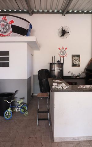 Casa à venda com 155m², 3 quartos e 2 vagasChurrasqueira