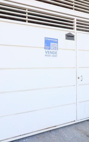 Casa à venda com 155m², 3 quartos e 2 vagasFachada