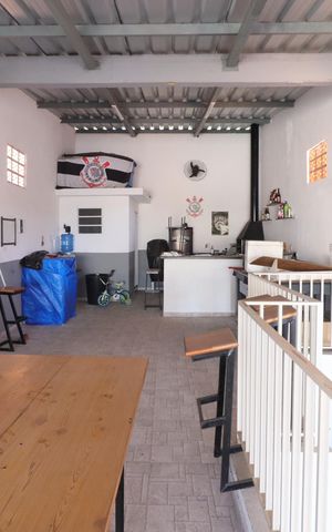 Casa à venda com 155m², 3 quartos e 2 vagasChurrasqueira