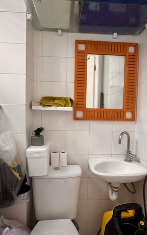 Casa de condomínio para alugar com 226m², 3 quartos e 3 vagas Casa de condomínio para alugar com 226m², 3 quartos e 3 vagasCozinha e Área de Serviço