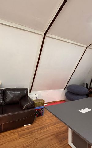 Casa de condomínio para alugar com 226m², 3 quartos e 3 vagas Casa de condomínio para alugar com 226m², 3 quartos e 3 vagasSótão
