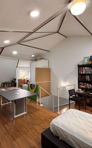 Casa de condomínio para alugar com 226m², 3 quartos e 3 vagas Casa de condomínio para alugar com 226m², 3 quartos e 3 vagasSótão