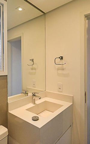 Apartamento à venda com 131m², 3 quartos e 2 vagas Apartamento à venda com 131m², 3 quartos e 2 vagasBanheiro da Suíte 3