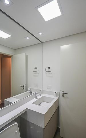 Apartamento à venda com 131m², 3 quartos e 2 vagas Apartamento à venda com 131m², 3 quartos e 2 vagasBanheiro da Suíte 2