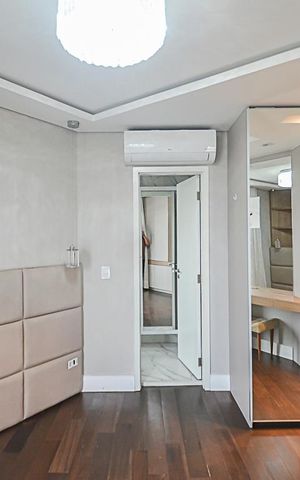 Apartamento à venda com 131m², 3 quartos e 2 vagas Apartamento à venda com 131m², 3 quartos e 2 vagasQuarto Suíte