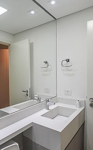 Apartamento à venda com 131m², 3 quartos e 2 vagas Apartamento à venda com 131m², 3 quartos e 2 vagasBanheiro da Suíte 2