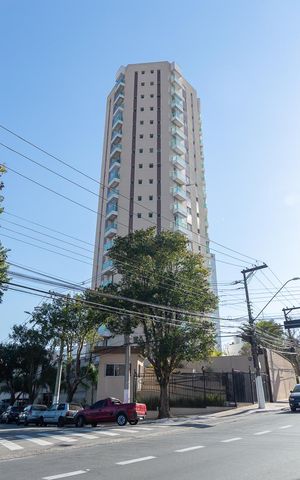 Apartamento à venda com 131m², 3 quartos e 2 vagas Apartamento à venda com 131m², 3 quartos e 2 vagasFachada e portaria