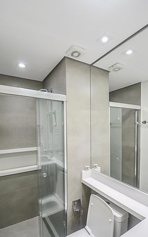 Apartamento à venda com 131m², 3 quartos e 2 vagas Apartamento à venda com 131m², 3 quartos e 2 vagasBanheiro da Suíte 2