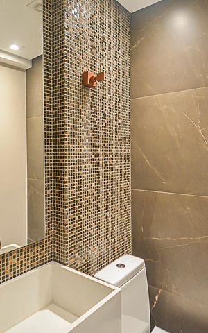 Apartamento à venda com 131m², 3 quartos e 2 vagas Apartamento à venda com 131m², 3 quartos e 2 vagasLavabo