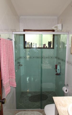 Casa de condomínio à venda com 115m², 3 quartos e 2 vagasQuarto 1 - Banheiro