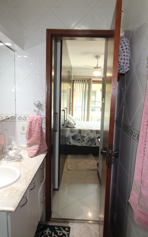 Casa de condomínio à venda com 115m², 3 quartos e 2 vagasQuarto 1 - Banheiro