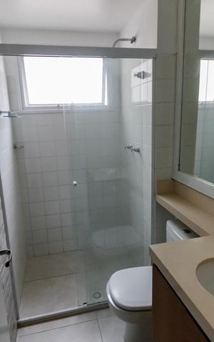 Apartamento à venda com 49m², 2 quartos e 1 vaga Apartamento à venda com 49m², 2 quartos e 1 vagaBanheiro