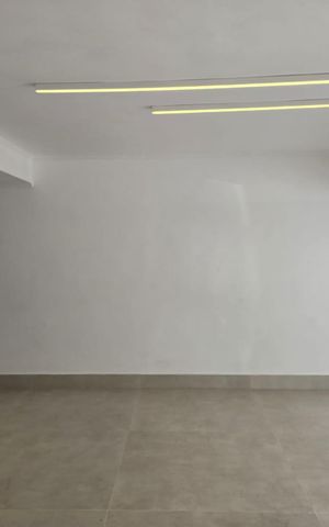 Casa à venda com 300m², 4 quartos e 4 vagas Casa à venda com 300m², 4 quartos e 4 vagasGaragem