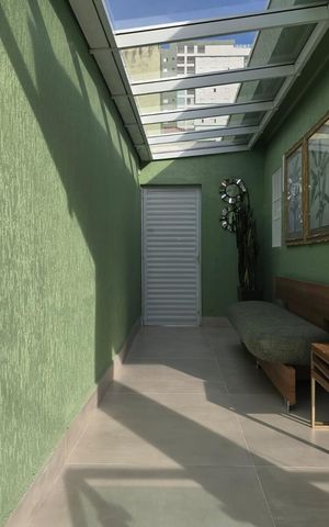 Casa à venda com 300m², 4 quartos e 4 vagas Casa à venda com 300m², 4 quartos e 4 vagasEntrada