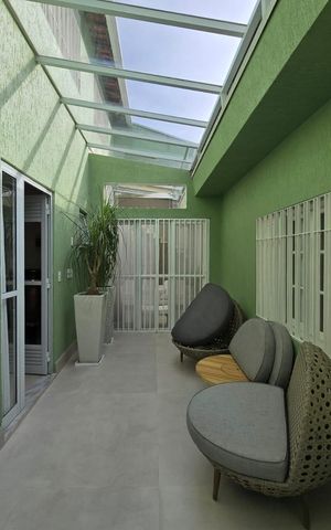 Casa à venda com 300m², 4 quartos e 4 vagas Casa à venda com 300m², 4 quartos e 4 vagasQuintal