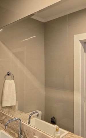 Casa à venda com 300m², 4 quartos e 4 vagas Casa à venda com 300m², 4 quartos e 4 vagasBanheiro da Suíte 1