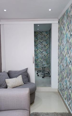 Casa à venda com 300m², 4 quartos e 4 vagas Casa à venda com 300m², 4 quartos e 4 vagasEscritório