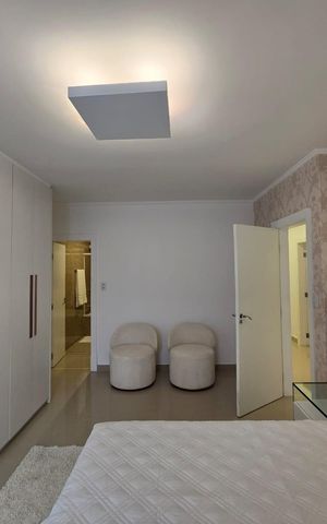 Casa à venda com 300m², 4 quartos e 4 vagas Casa à venda com 300m², 4 quartos e 4 vagasSuíte 02