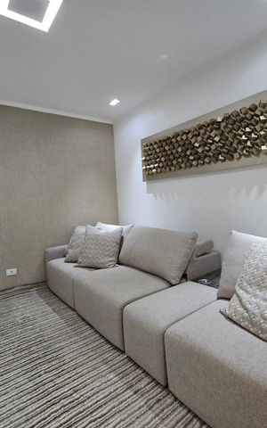 Casa à venda com 300m², 4 quartos e 4 vagas Casa à venda com 300m², 4 quartos e 4 vagasSala de TV