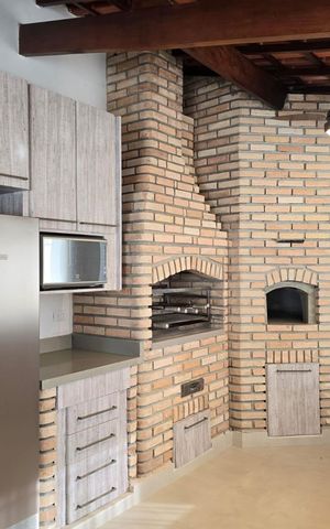 Casa à venda com 300m², 4 quartos e 4 vagas Casa à venda com 300m², 4 quartos e 4 vagasEspaço Gourmet