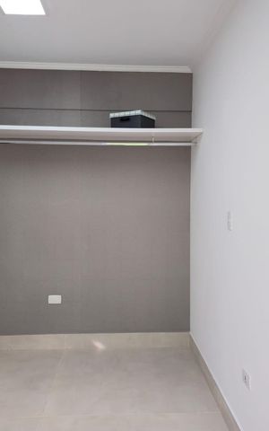 Casa à venda com 300m², 4 quartos e 4 vagas Casa à venda com 300m², 4 quartos e 4 vagasÁrea de Serviço