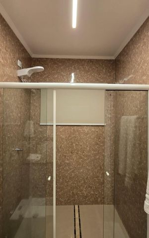 Casa à venda com 300m², 4 quartos e 4 vagas Casa à venda com 300m², 4 quartos e 4 vagasBanheiro Social