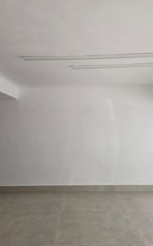 Casa à venda com 300m², 4 quartos e 4 vagas Casa à venda com 300m², 4 quartos e 4 vagasGaragem