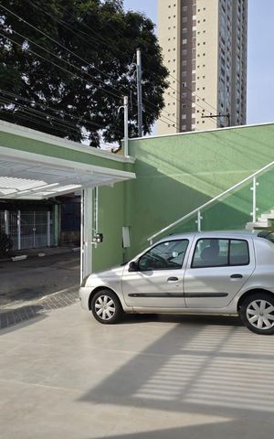 Casa à venda com 300m², 4 quartos e 4 vagas Casa à venda com 300m², 4 quartos e 4 vagasGaragem