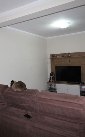 Casa à venda com 230m², 3 quartos e 2 vagas Casa à venda com 230m², 3 quartos e 2 vagasSala