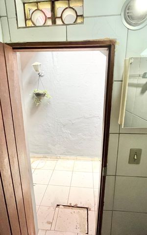Casa para alugar com 60m², 1 quarto e sem vaga Casa para alugar com 60m², 1 quarto e sem vagaBanheiro Externo
