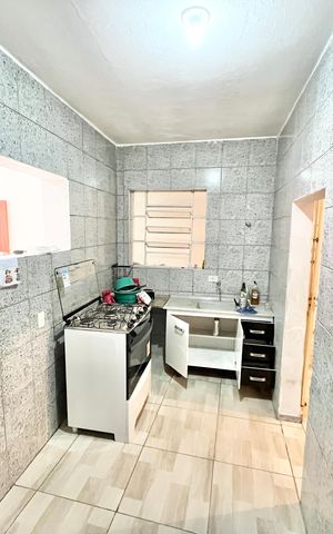 Casa para alugar com 60m², 1 quarto e sem vaga Casa para alugar com 60m², 1 quarto e sem vagaCozinha