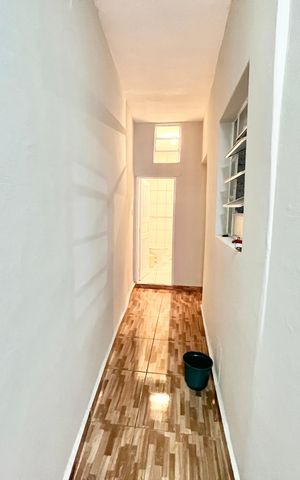 Casa para alugar com 60m², 1 quarto e sem vaga Casa para alugar com 60m², 1 quarto e sem vagaCorredor