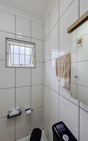 Casa para alugar com 250m², 5 quartos e 4 vagasBanheiro 1