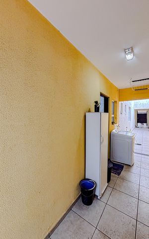 Casa para alugar com 250m², 5 quartos e 4 vagasÁrea de Serviço
