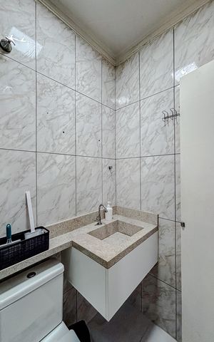 Casa para alugar com 250m², 5 quartos e 4 vagasBanheiro - Casa 2