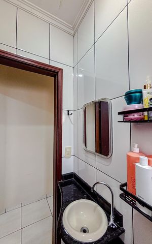 Casa para alugar com 250m², 5 quartos e 4 vagasBanheiro 2