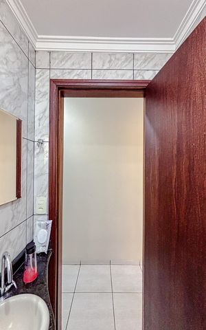 Casa para alugar com 250m², 5 quartos e 4 vagasBanheiro 3