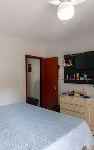 Casa à venda com 177m², 4 quartos e 4 vagas Casa à venda com 177m², 4 quartos e 4 vagasSuíte